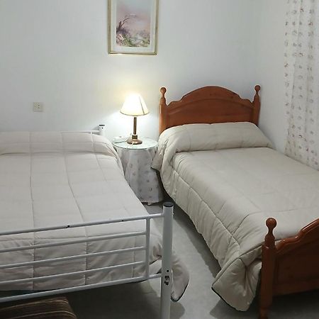Room In Holiday House - Habitacion Privada Doble Toledo Лас-Ньевес Экстерьер фото