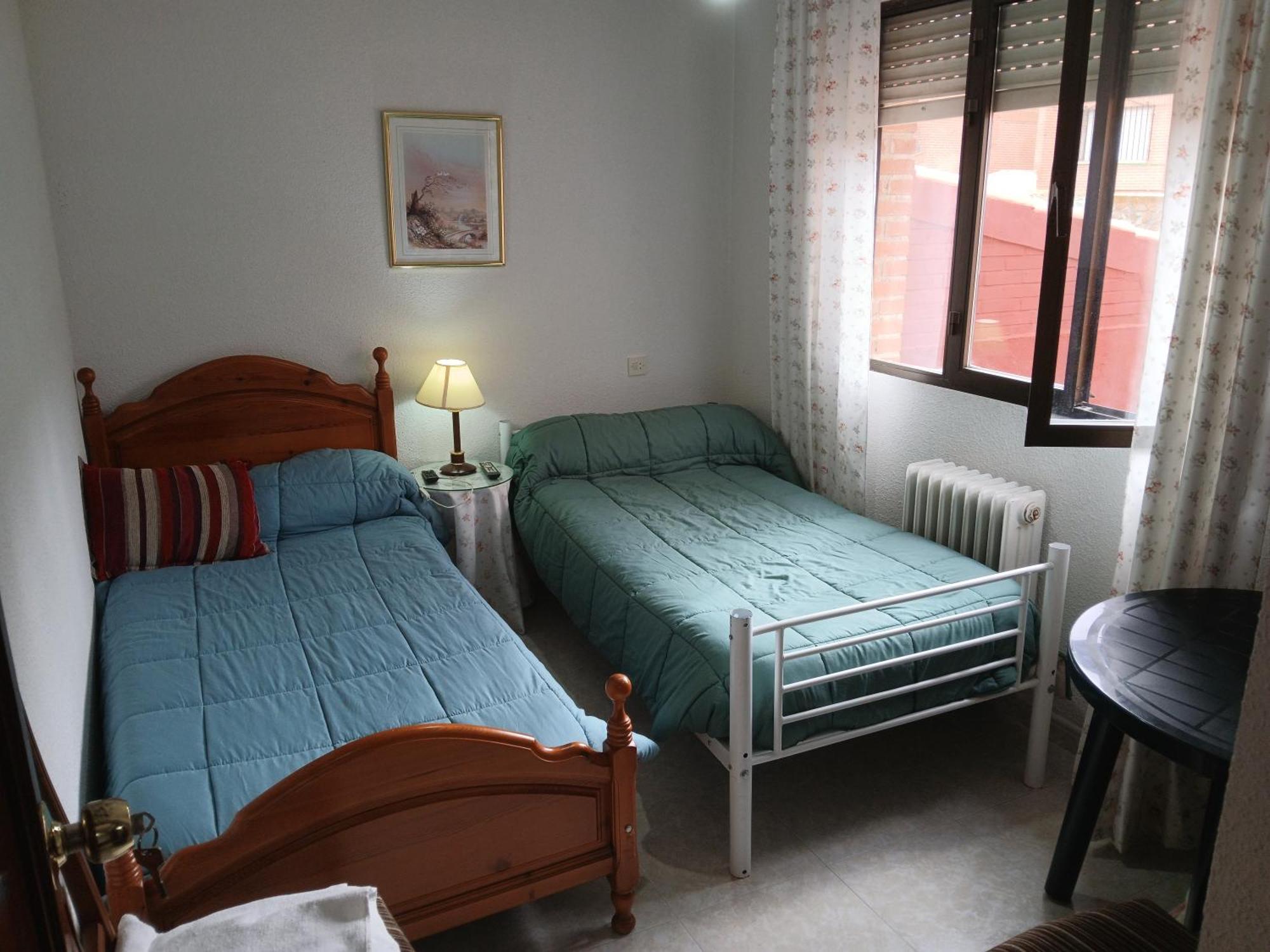 Room In Holiday House - Habitacion Privada Doble Toledo Лас-Ньевес Экстерьер фото