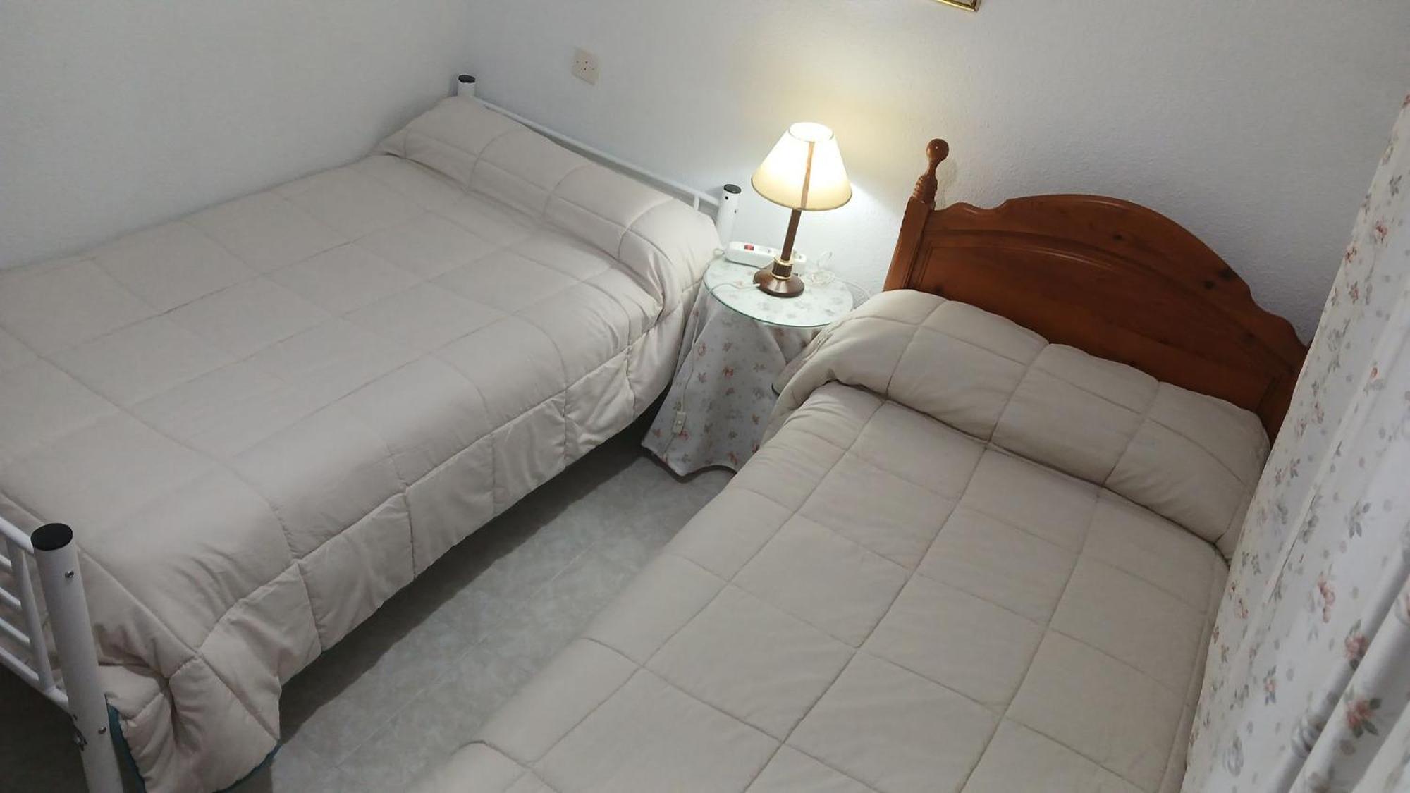 Room In Holiday House - Habitacion Privada Doble Toledo Лас-Ньевес Экстерьер фото