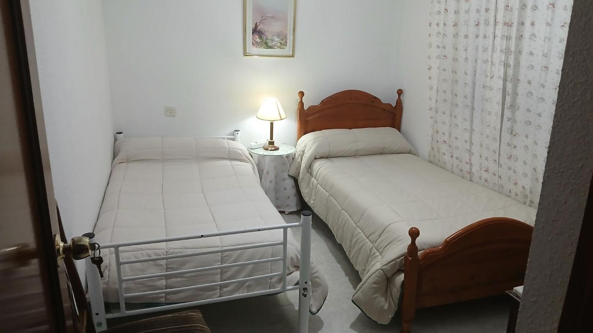 Room In Holiday House - Habitacion Privada Doble Toledo Лас-Ньевес Экстерьер фото