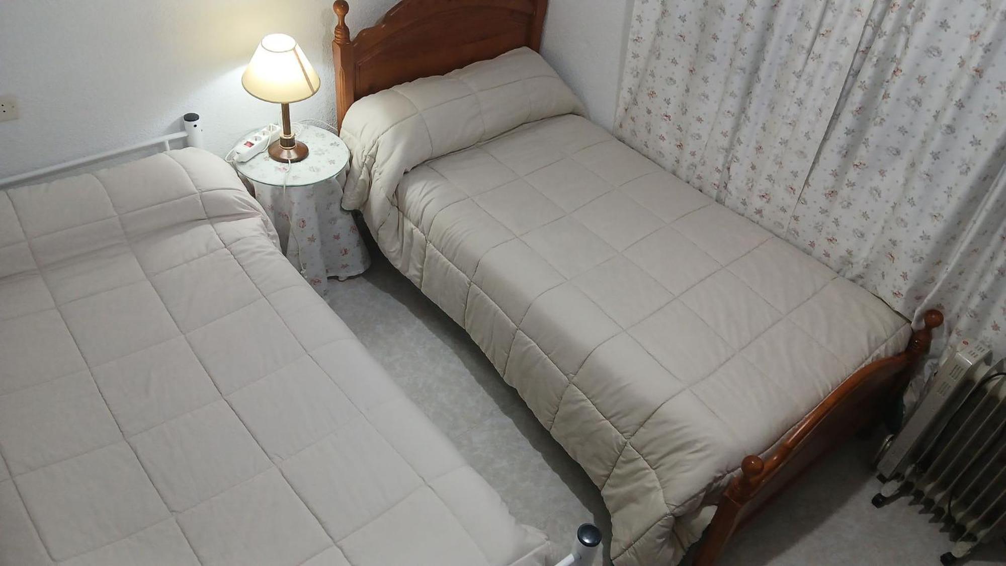 Room In Holiday House - Habitacion Privada Doble Toledo Лас-Ньевес Экстерьер фото