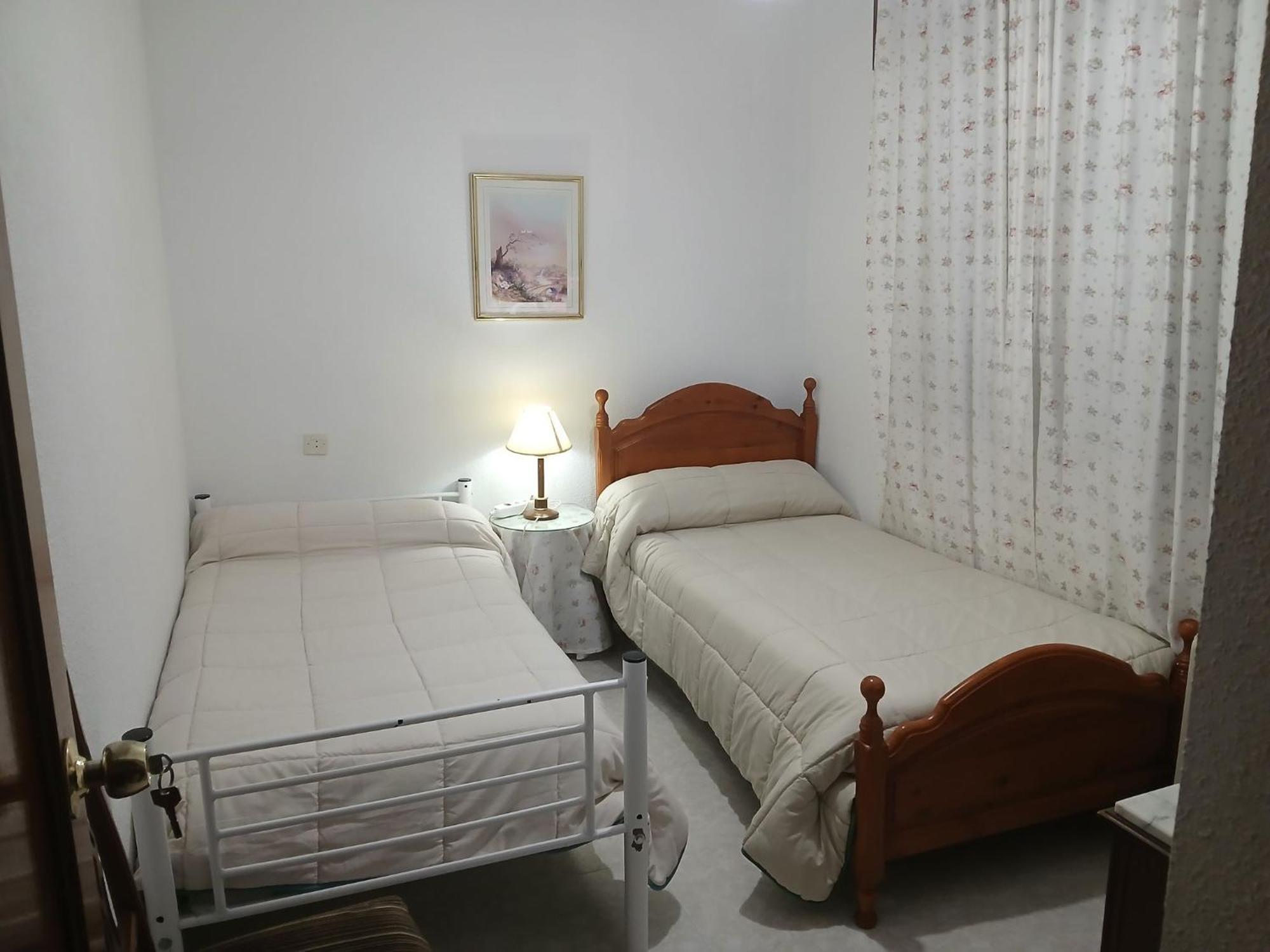 Room In Holiday House - Habitacion Privada Doble Toledo Лас-Ньевес Экстерьер фото